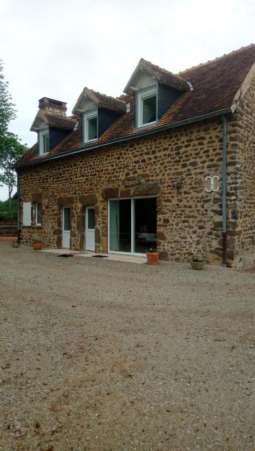 Maison En Pierre De Pays Ségrie Dış mekan fotoğraf